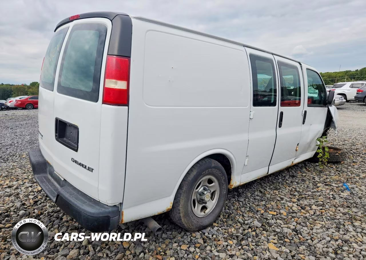 2006 Chevrolet Express G1500 Delivery Van VIN:1GCFH15T361121524 - 3