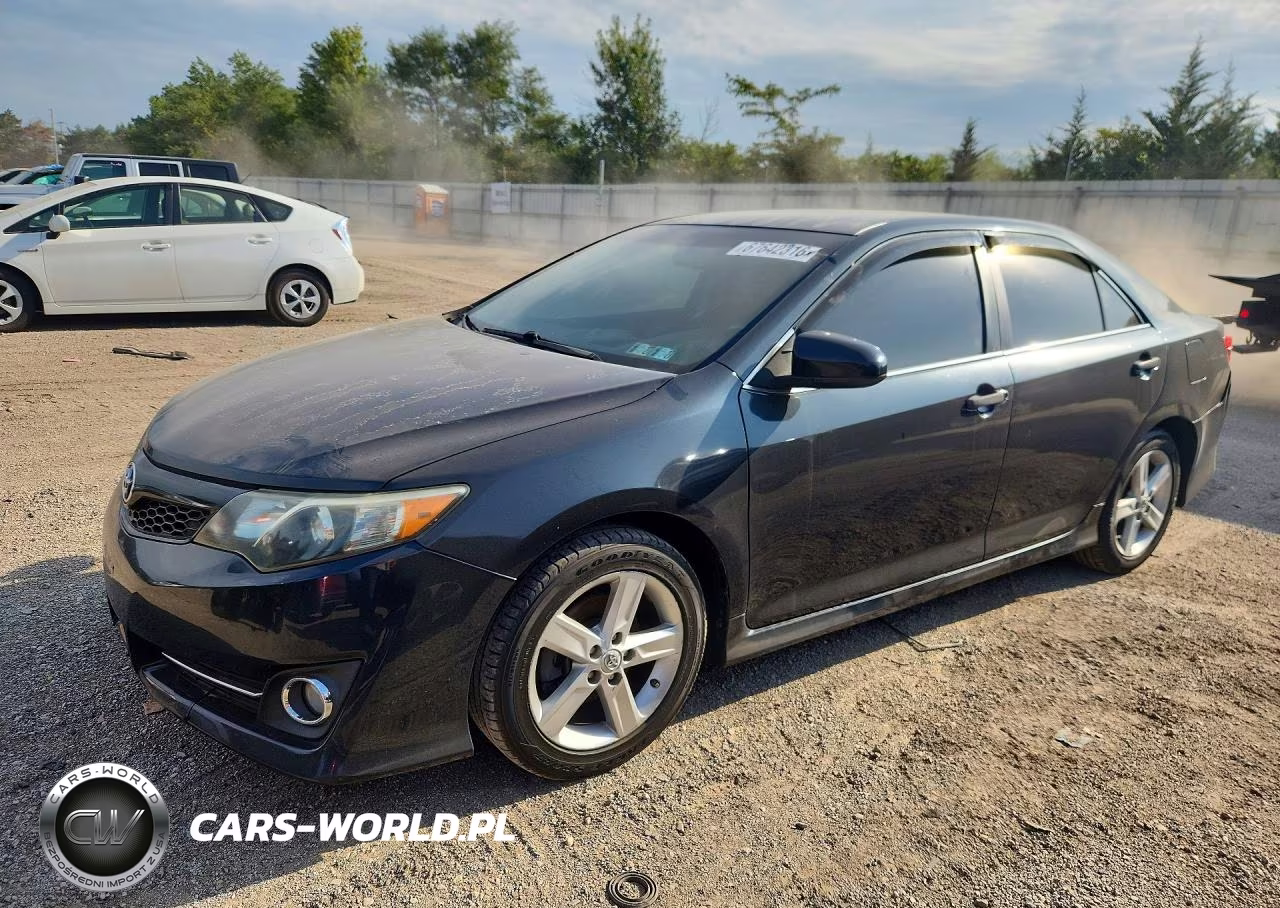 2013 Toyota Camry Se – zdjęcie 1 z 12