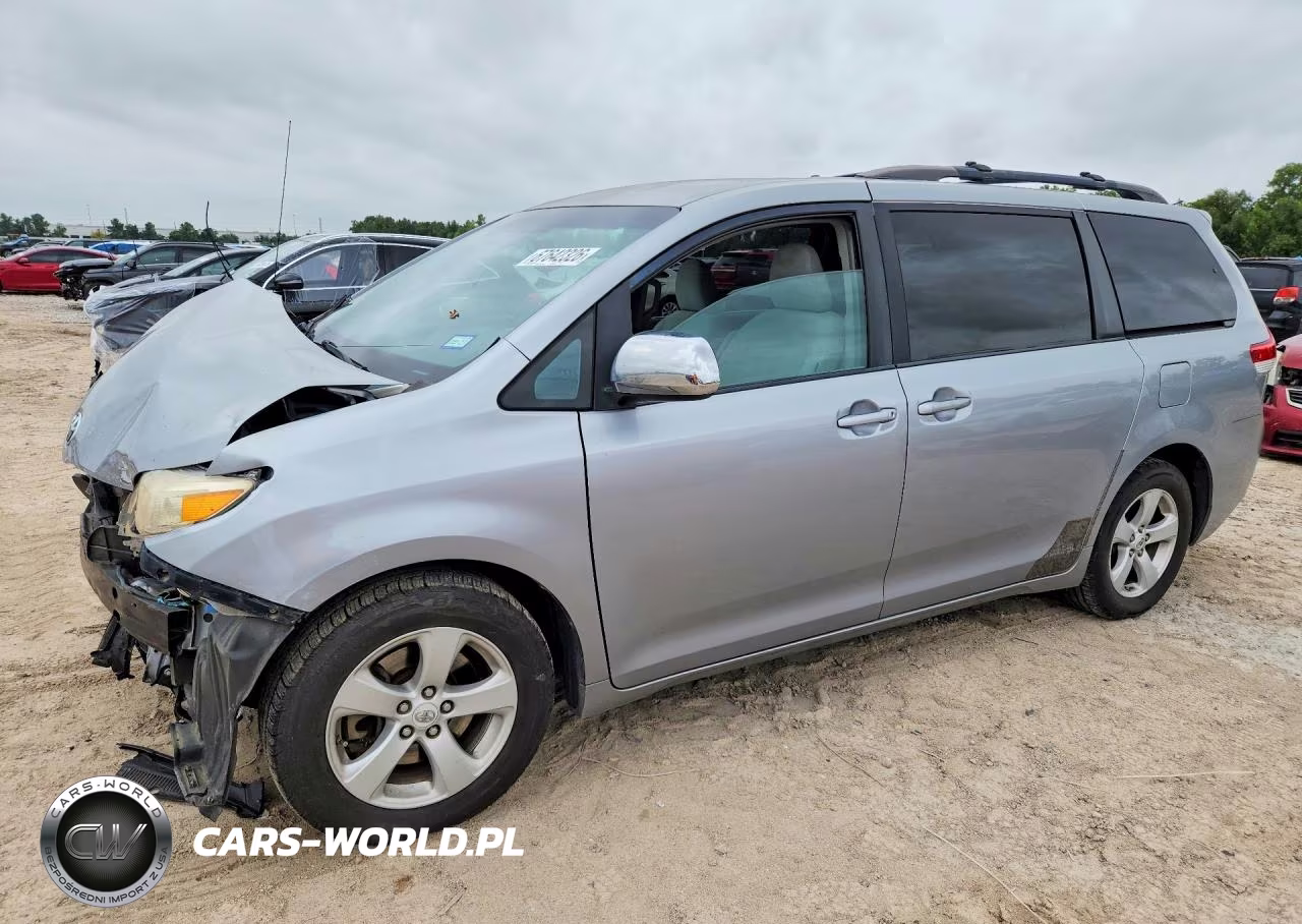 2011 Toyota Sienna Le