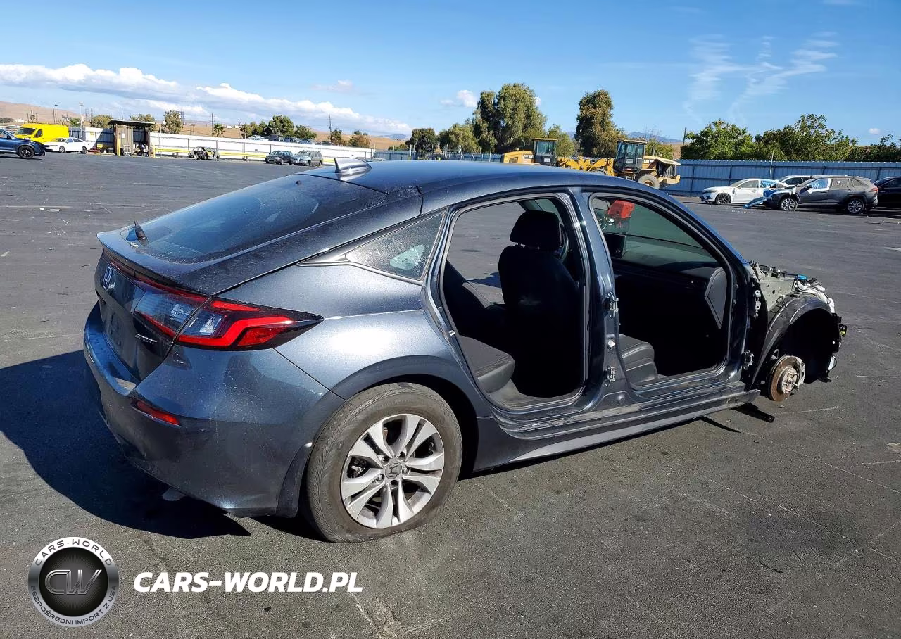 2025 Honda Civic Sport VIN:19XFL2H88SE010793 - 3