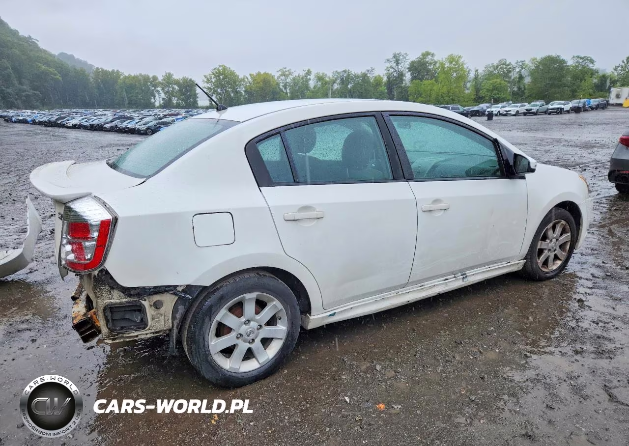 2010 Nissan Sentra 2.0 VIN:3N1AB6AP2AL701420 - 3