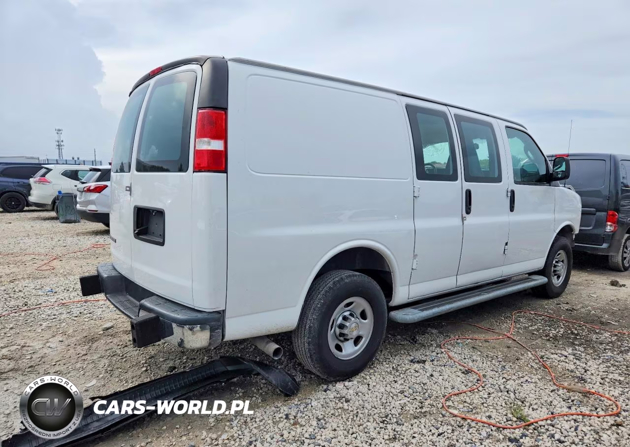 2023 Chevrolet Express G2500 Delivery Van VIN:1GCWGAFP3P1141486 - 3