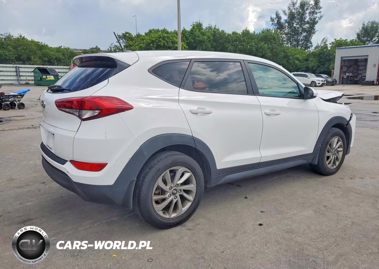 2017 Hyundai Tucson Se VIN:KM8J23A42HU580451 - 3
