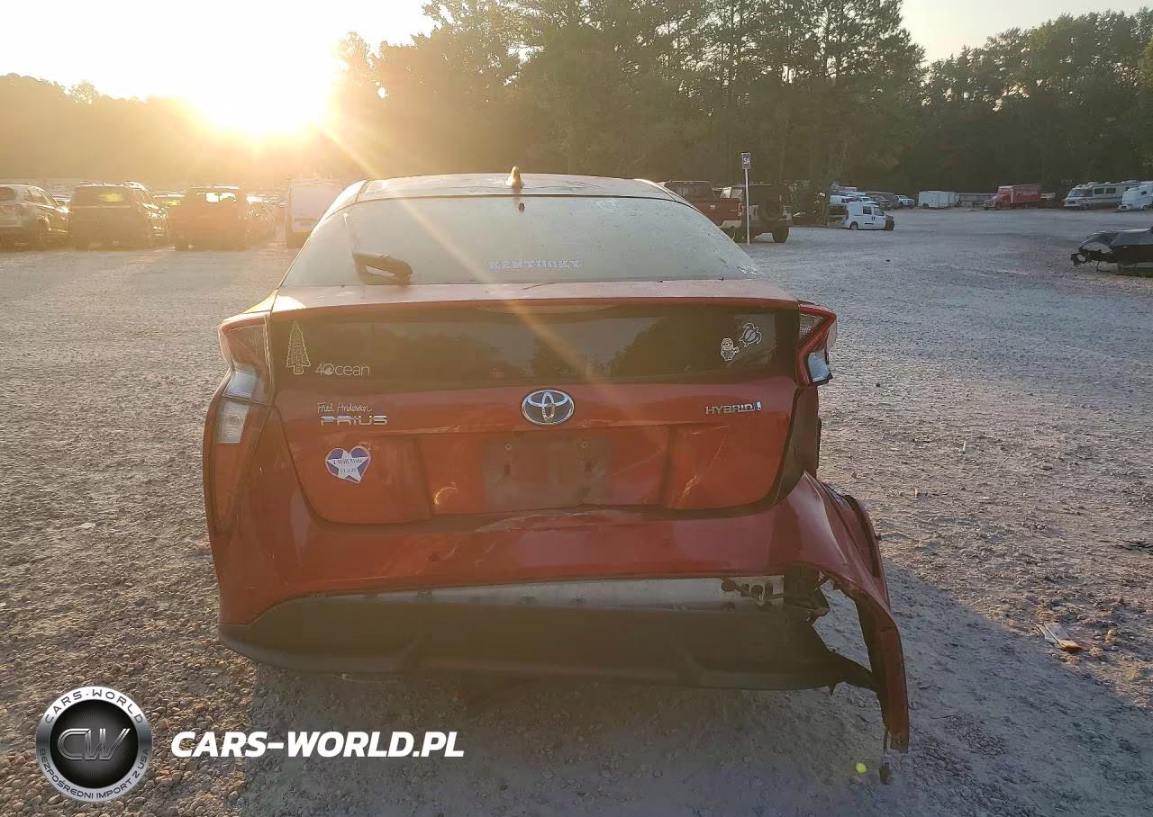 2017 Toyota Prius Three Touring VIN:JTDKARFU2H3539122 - 6