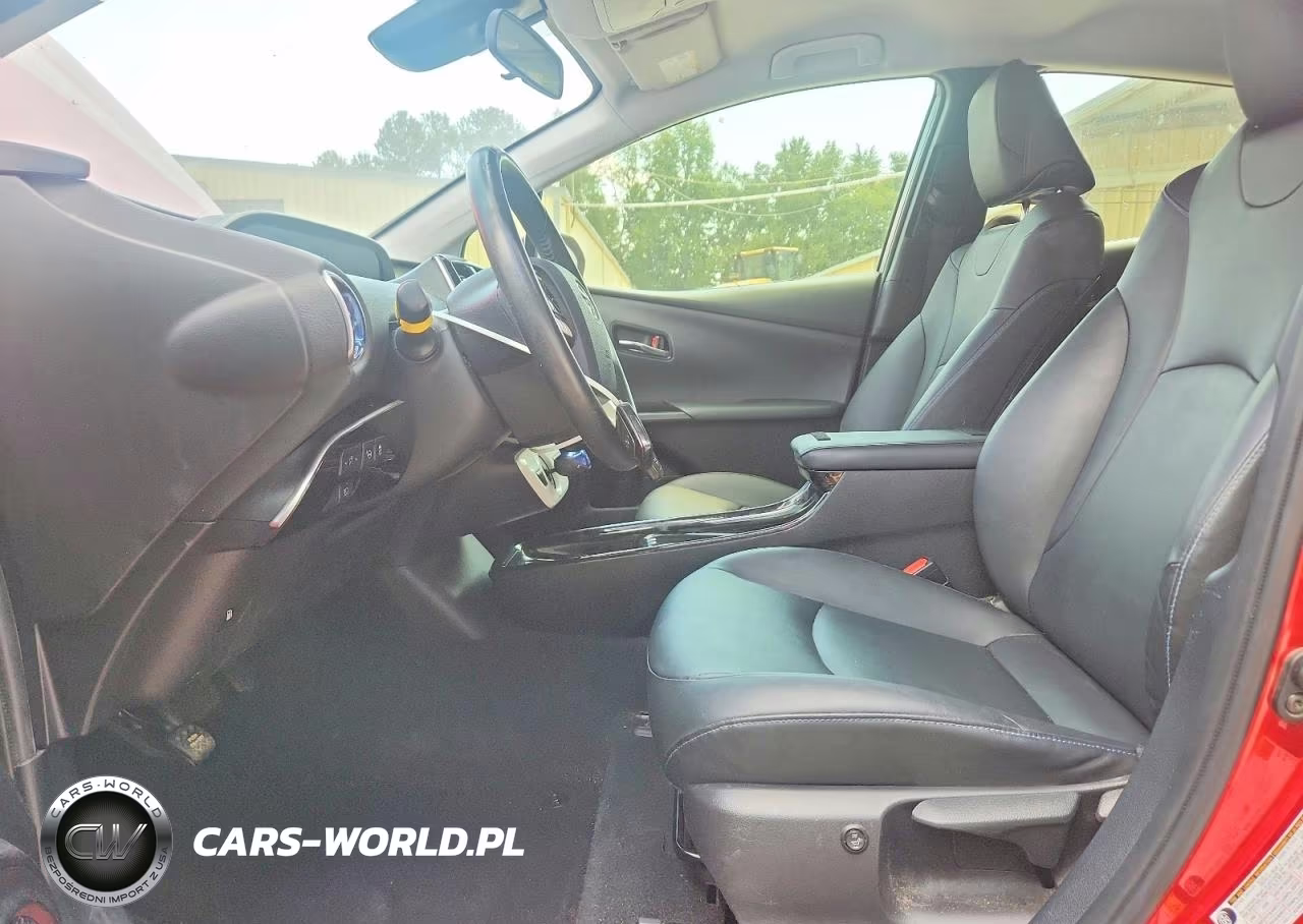 2017 Toyota Prius Three Touring VIN:JTDKARFU2H3539122 - 7