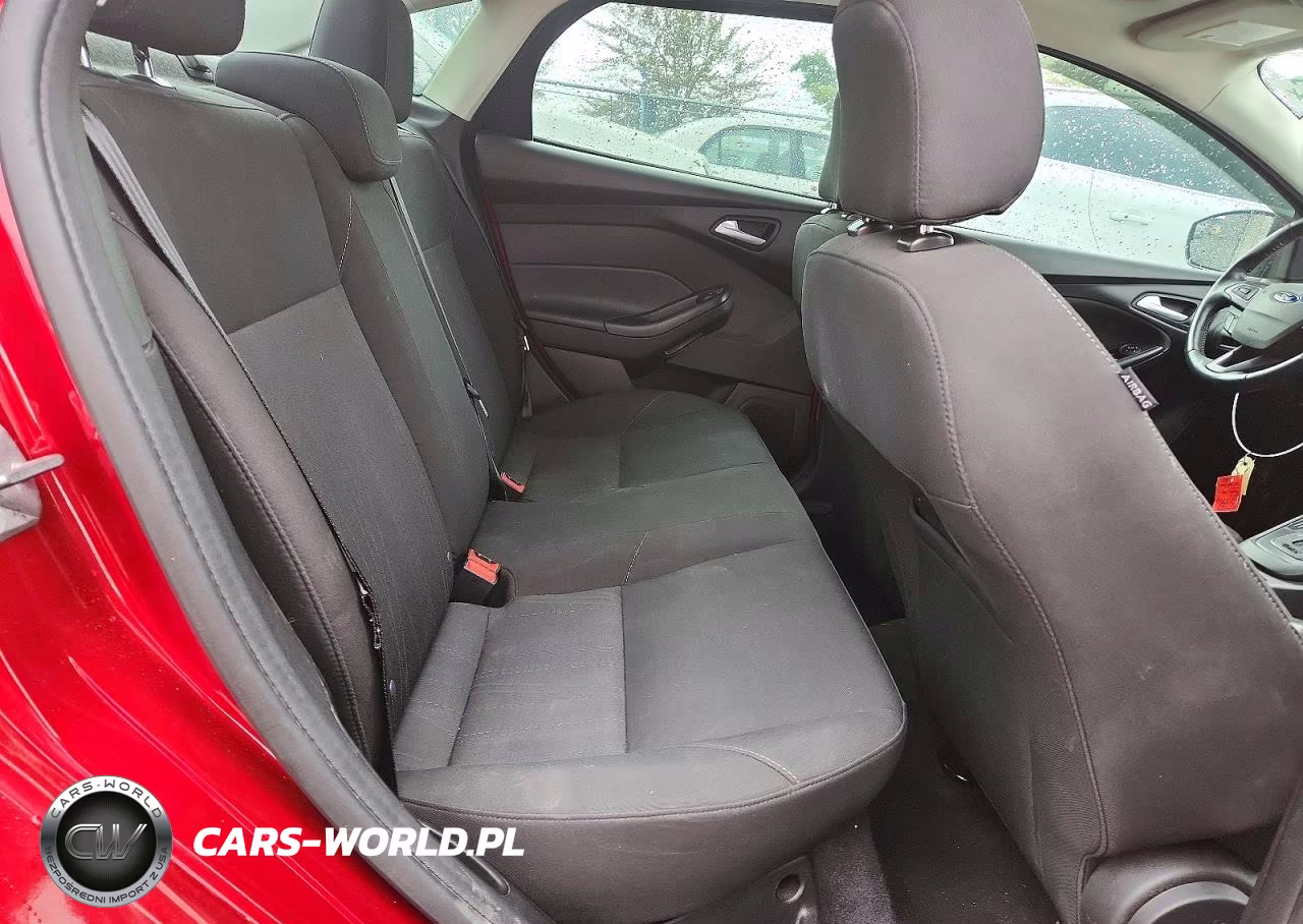2015 Ford Focus Se VIN:1FADP3F2XFL369713 - 10