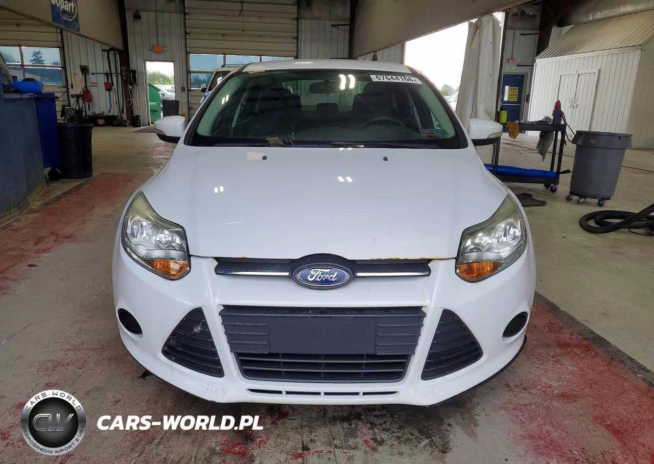 2014 Ford Focus Se VIN:1FADP3F2XEL388776 - 5