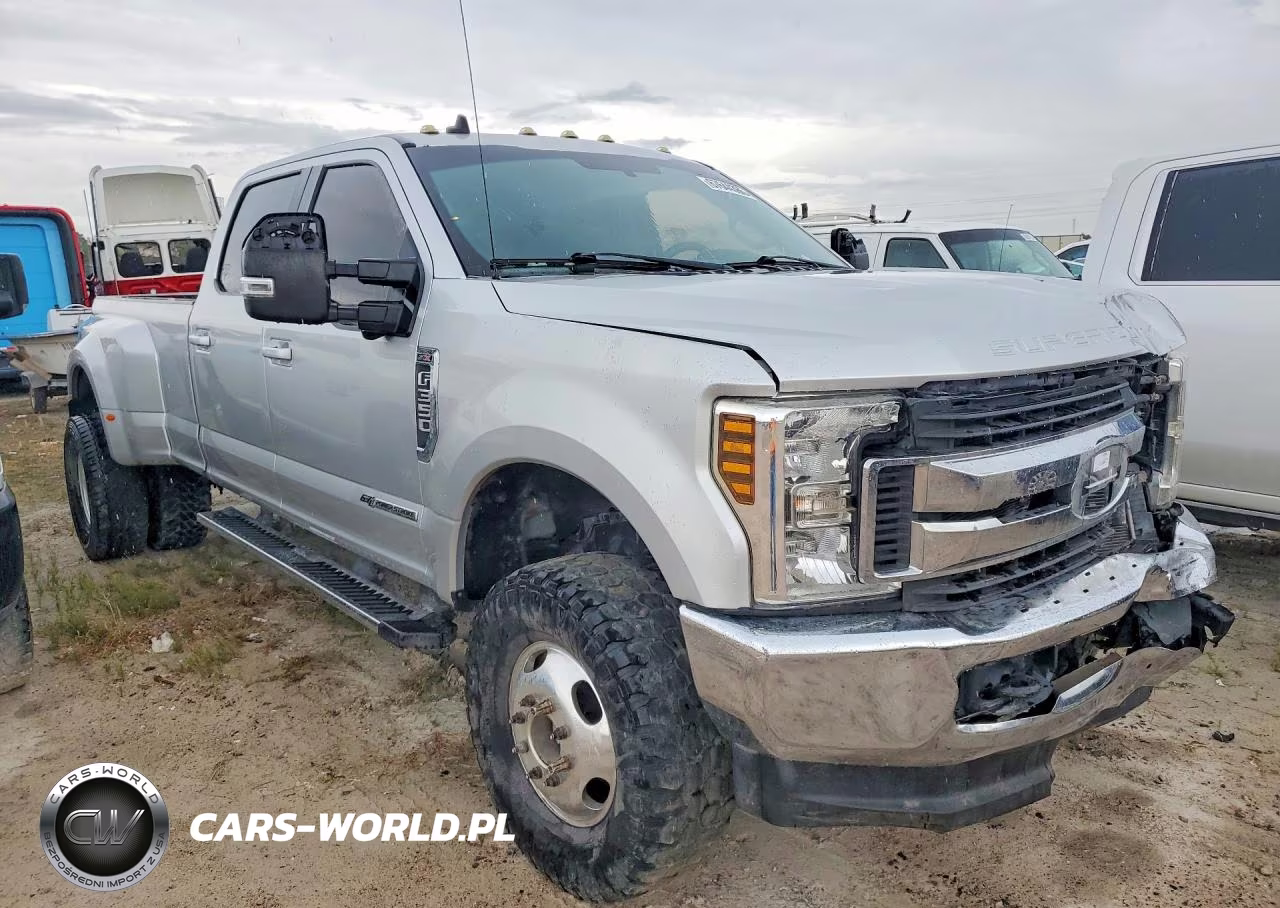 2019 Ford F350 Super Duty VIN:1FT8W3DTXKEE32334 - 4