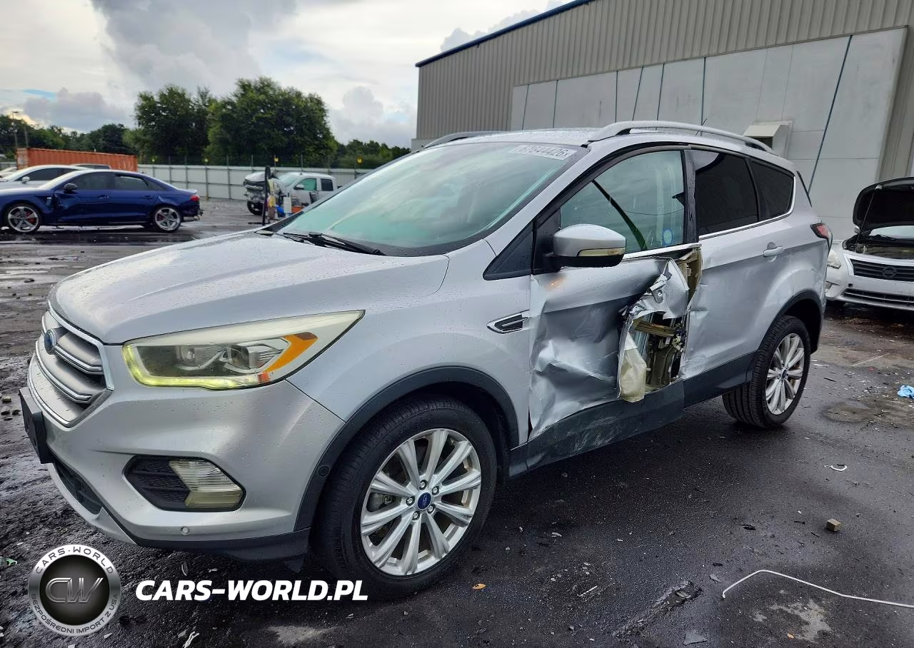 2017 Ford Escape Titanium – zdjęcie 1 z 13