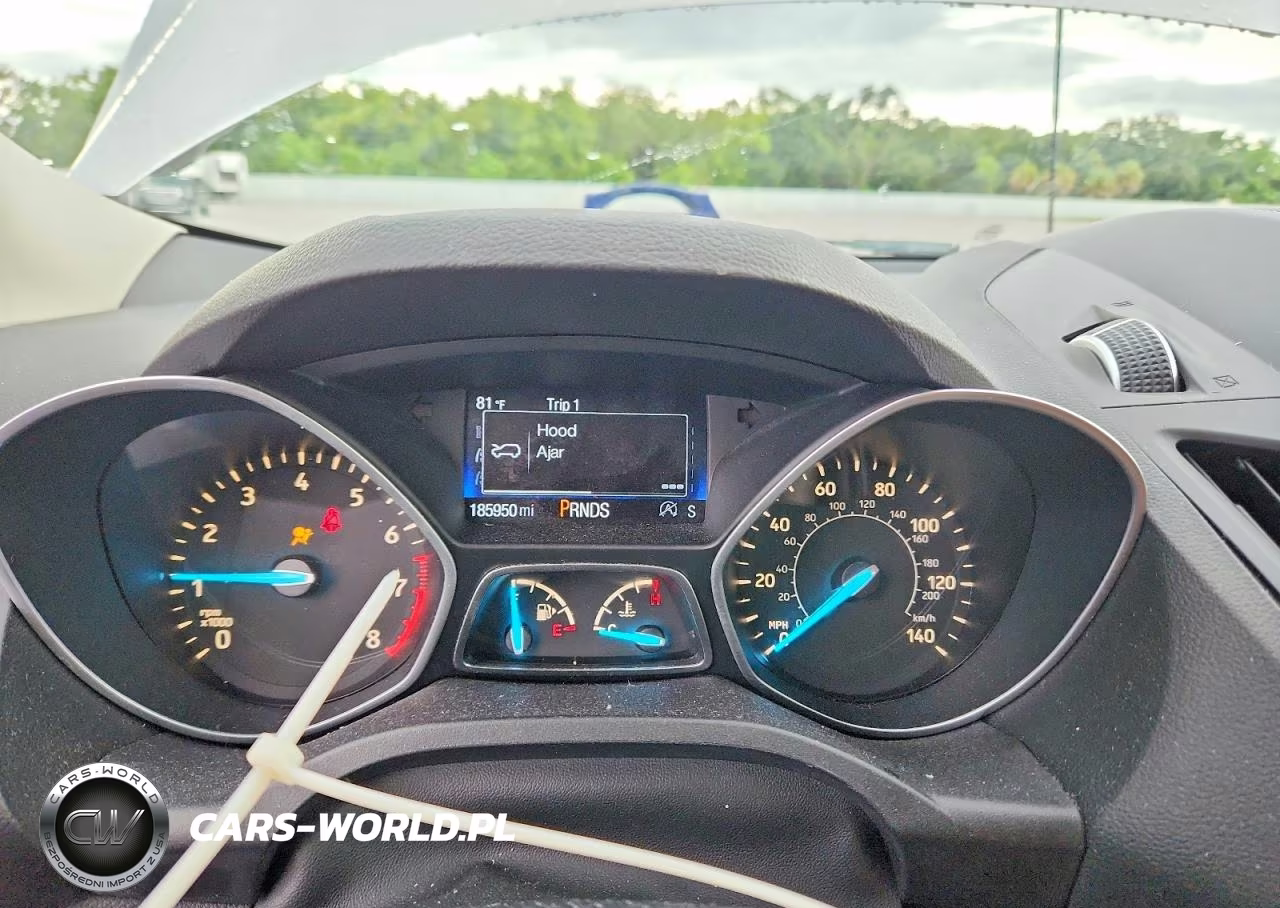 2017 Ford Escape Titanium VIN:1FMCU9JD8HUC82329 - 9