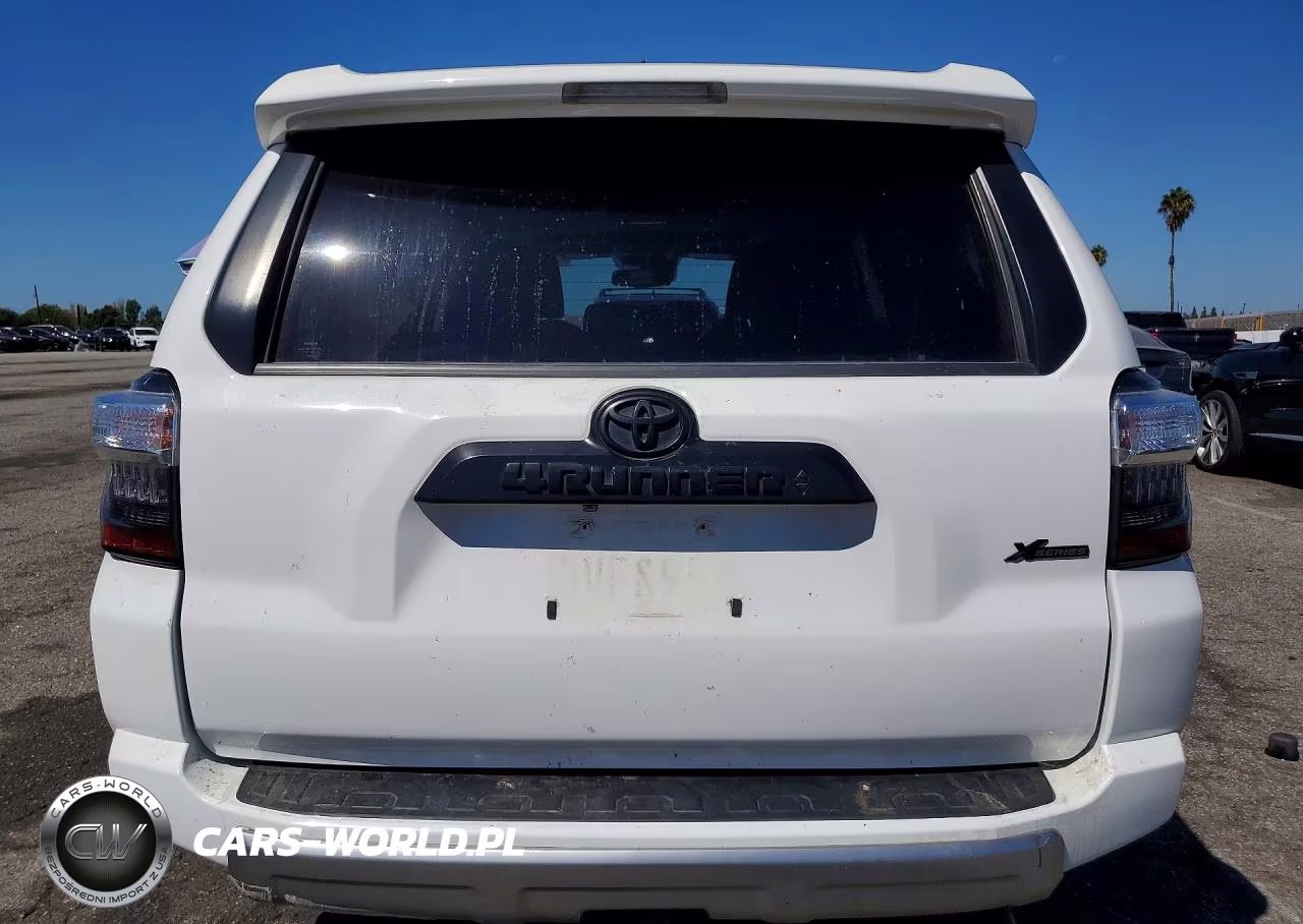 2020 Toyota 4Runner Trd Off-Road Premium VIN:JTEBU5JRXL5782074 - 6