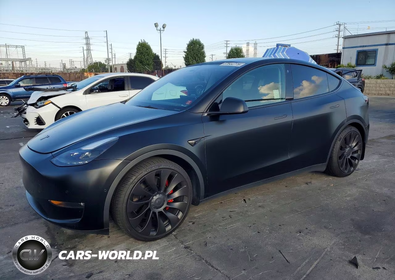 2022 Tesla Model Y VIN:7SAYGDEF9NF328547 - 1