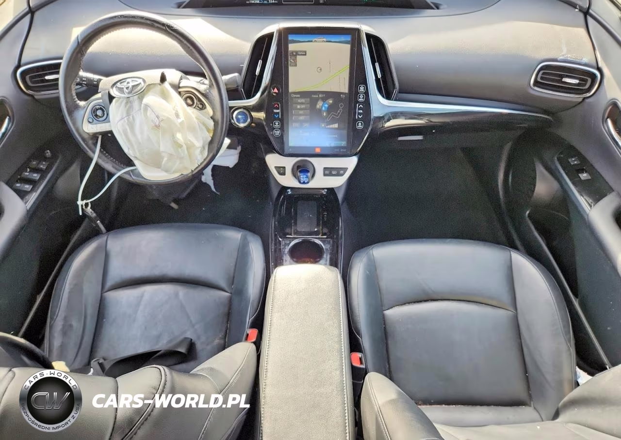 2018 Toyota Prius Prime Advanced VIN:JTDKARFP7J3093890 - 8