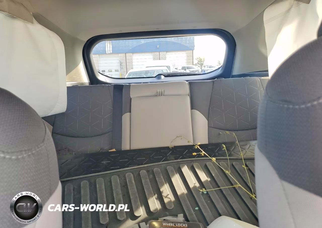 2023 Toyota Rav4 Hybrid Xle VIN:4T3RWRFV8PU104674 - 10