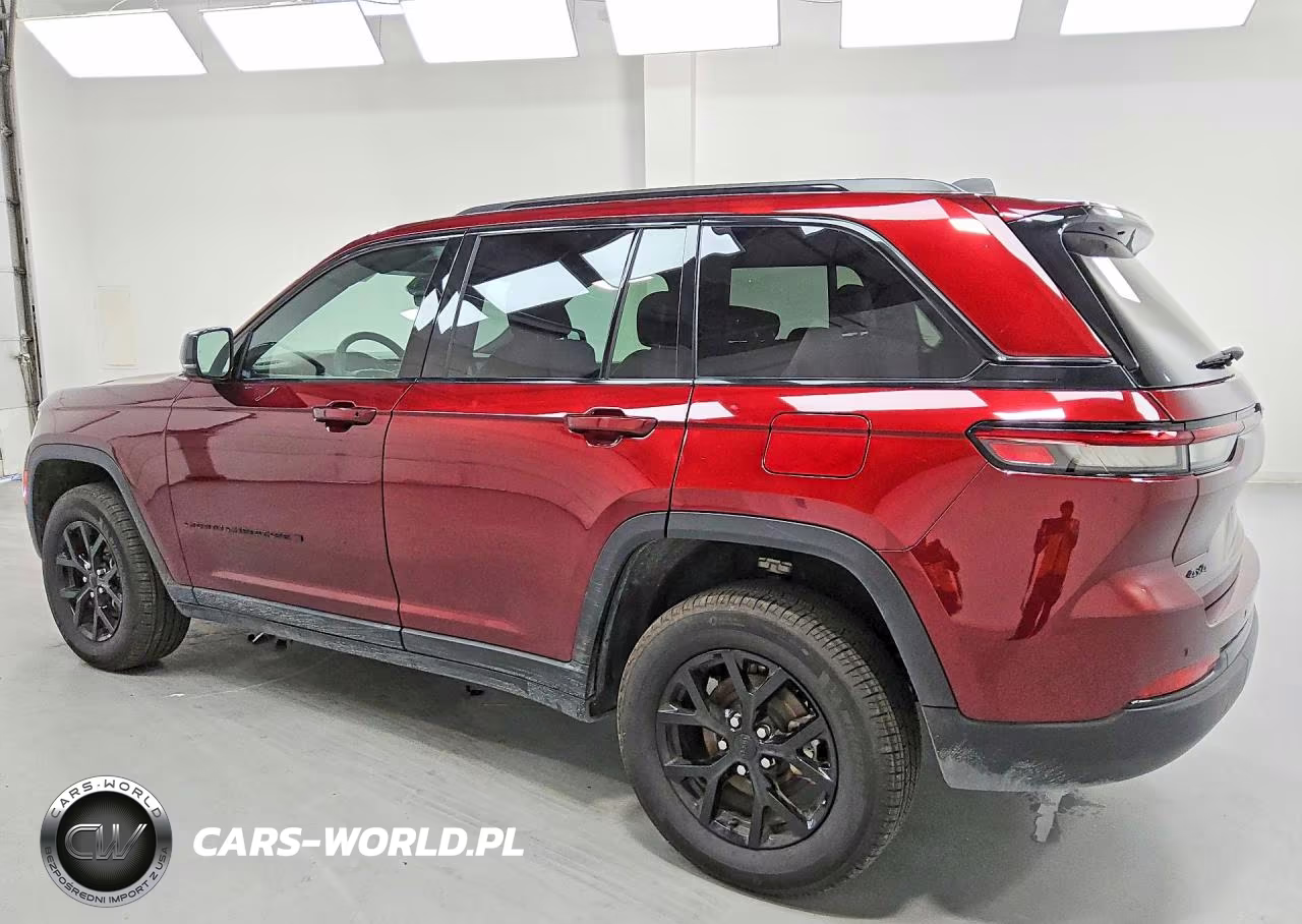 2025 Jeep Grand Cherokee Laredo VIN:1C4RJHAG0S8666939 - 2