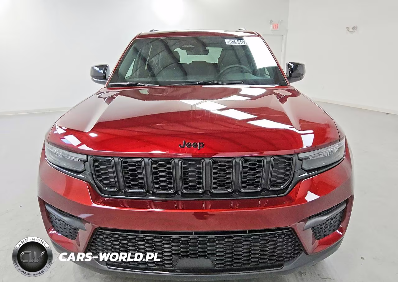 2025 Jeep Grand Cherokee Laredo VIN:1C4RJHAG0S8666939 - 5