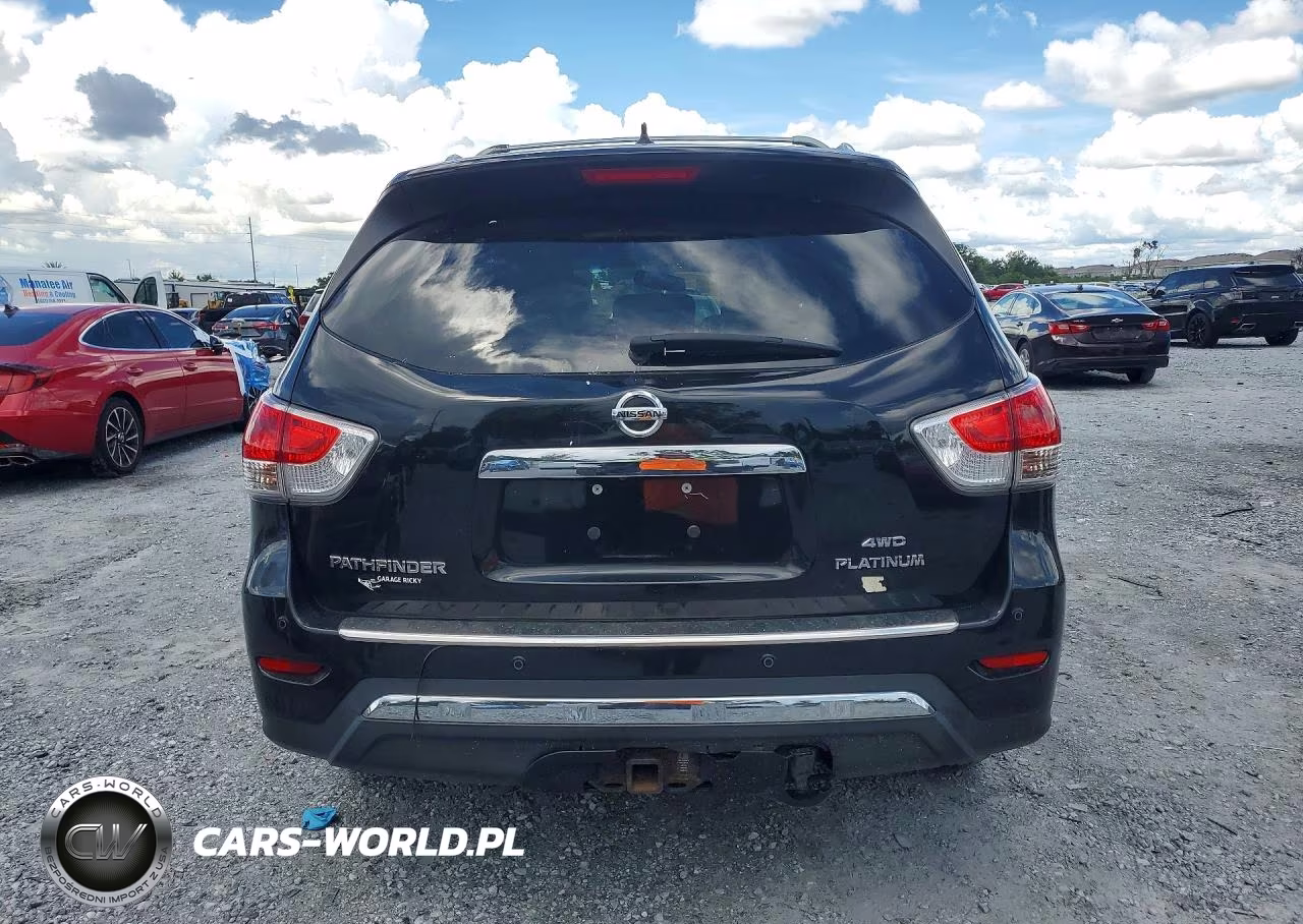 2015 Nissan Pathfinder Platinum VIN:5N1AR2MM8FC601713 - 6