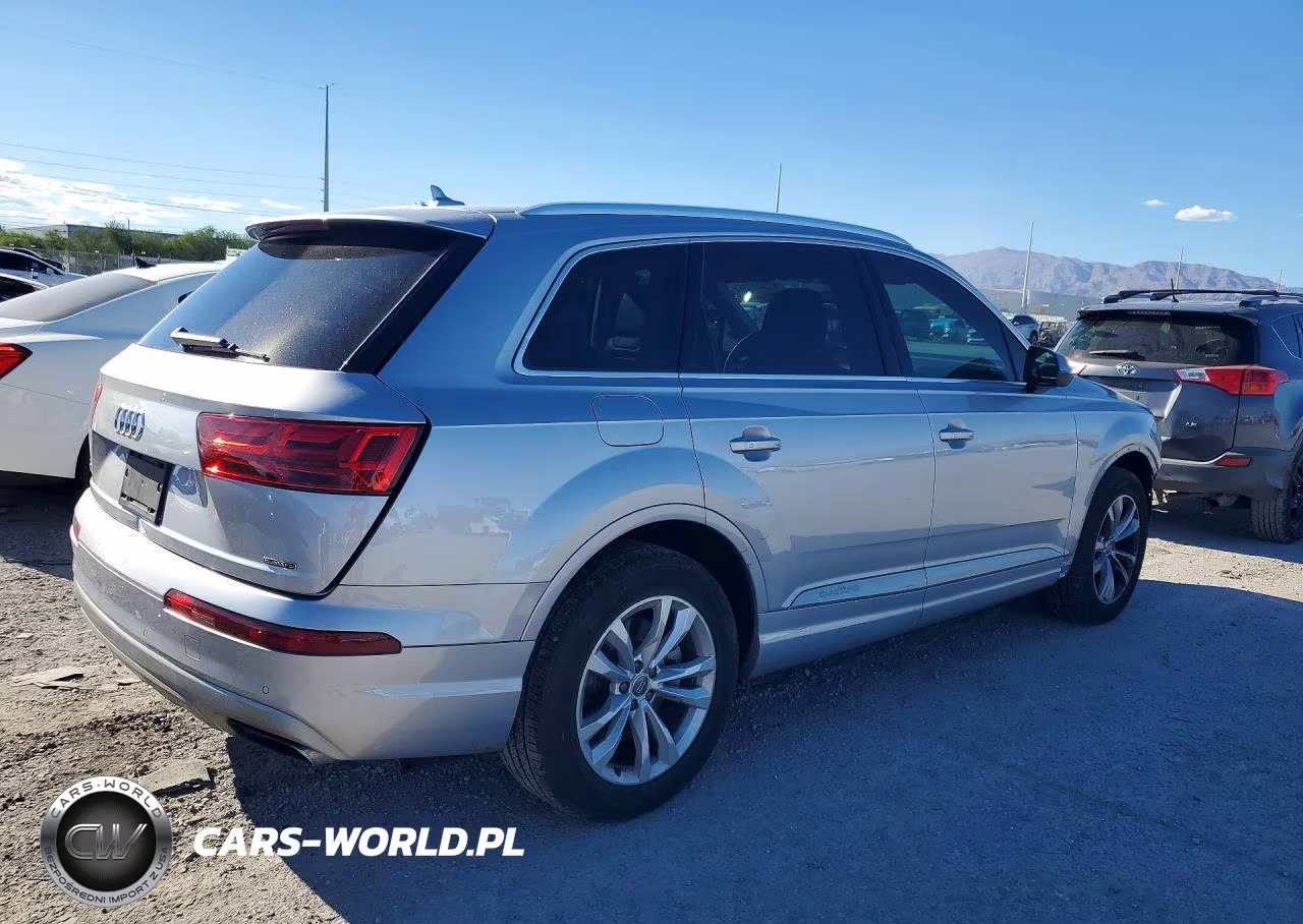 2019 Audi Q7 Premium Plus VIN:WA1LAAF72KD044219 - 3