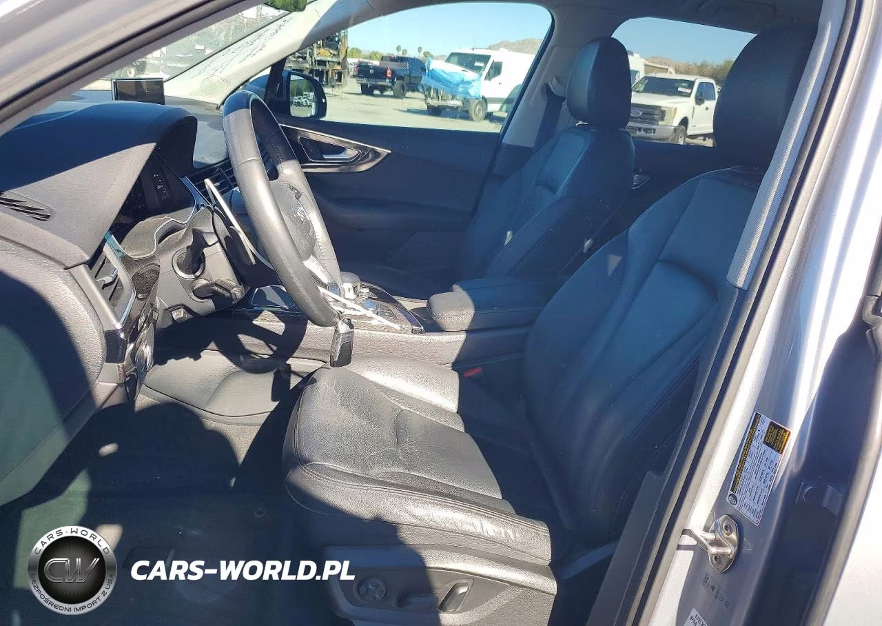 2019 Audi Q7 Premium Plus VIN:WA1LAAF72KD044219 - 7