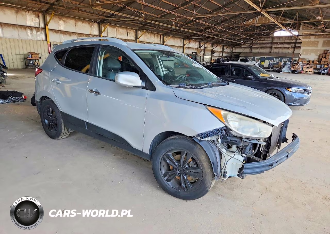 2010 Hyundai Tucson Gls VIN:KM8JUCACXAU053197 - 4