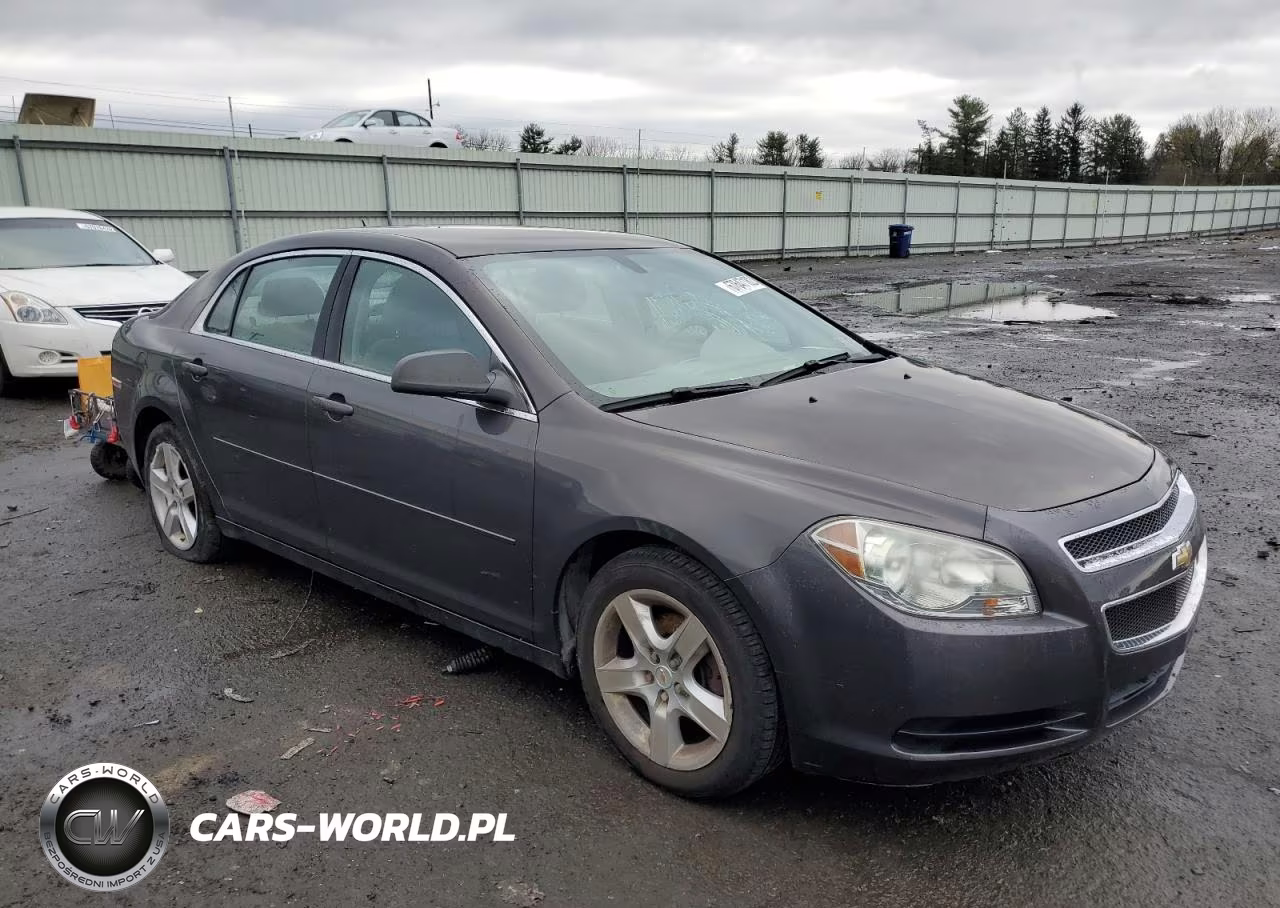 2010 Chevrolet Malibu Ls VIN:1G1ZB5EB4AF239843 - 4