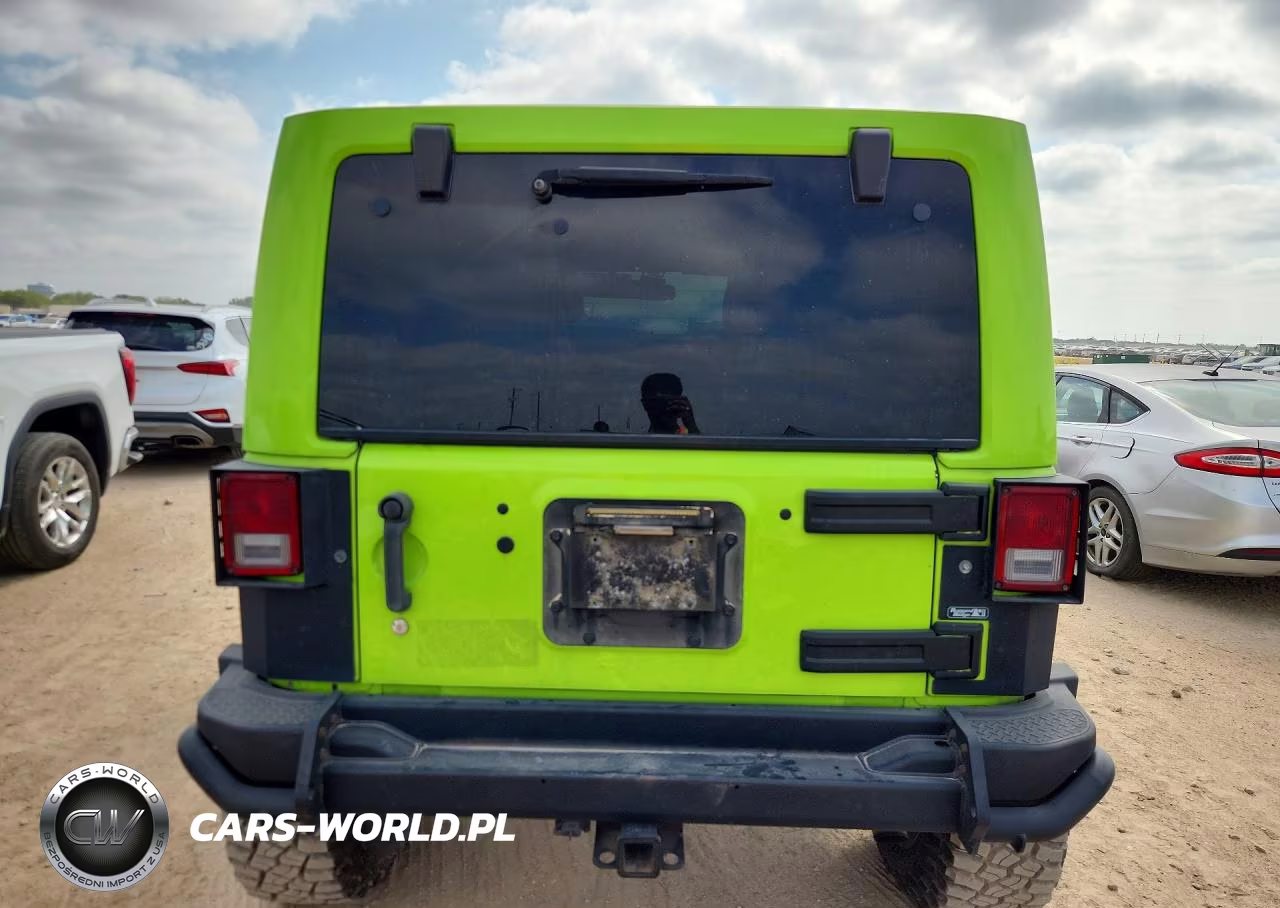 2013 Jeep Wrangler Unlimited Sahara VIN:1C4BJWEG0DL581650 - 6