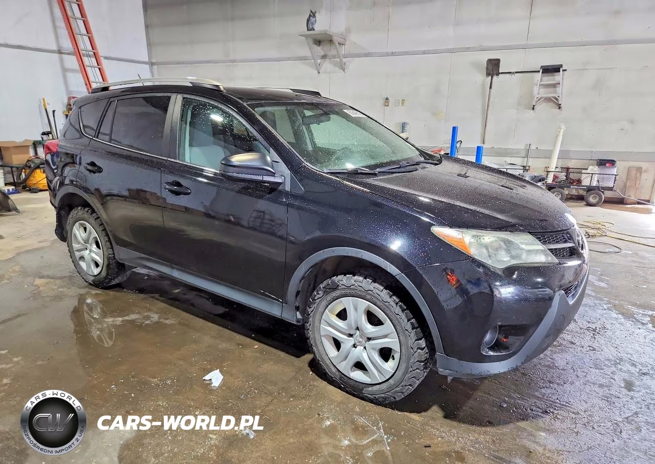 2015 Toyota Rav4 Le VIN:2T3BFREV5FW286559 - 4