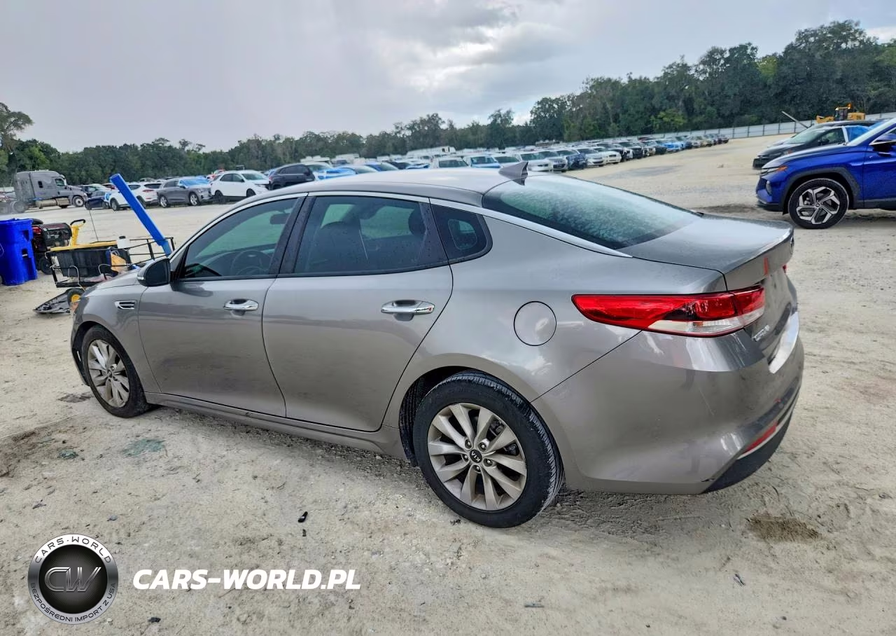 KIA OPTIMA VIN:5XXGT4L32JG251217 - 2