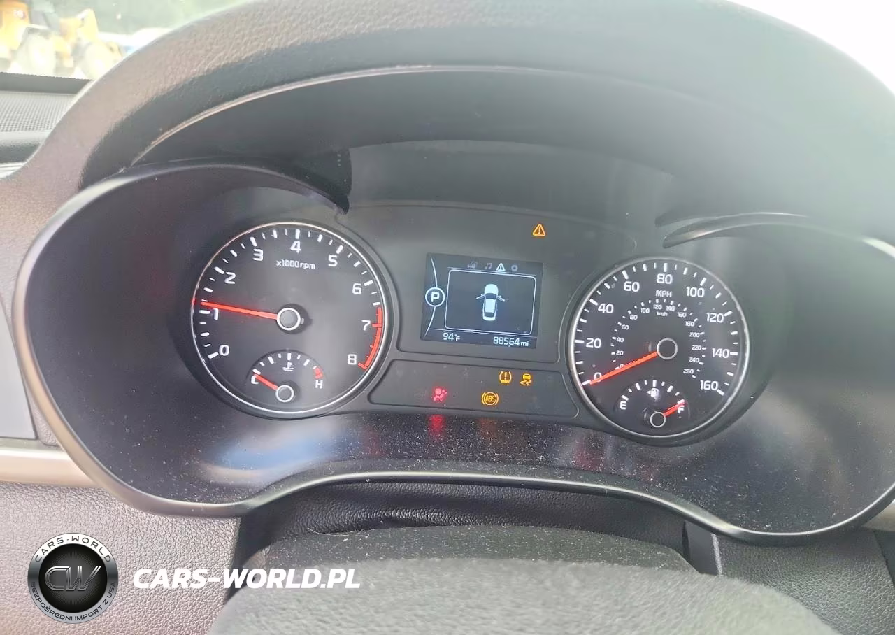 KIA OPTIMA VIN:5XXGT4L32JG251217 - 9