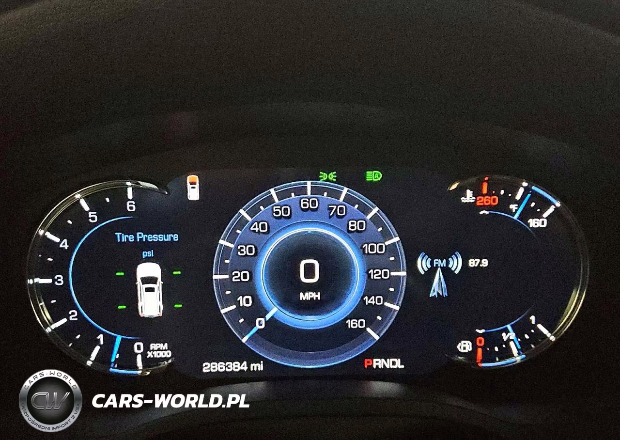 2018 Cadillac Escalade Esv Luxury VIN:1GYS4HKJ6JR239819 - 9