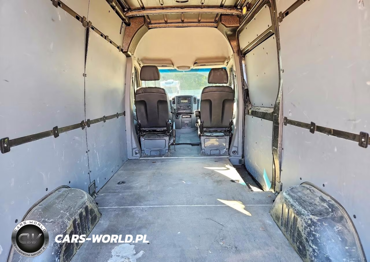 2017 Mercedes-Benz Sprinter 2500 Delivery Van VIN:WD3PE7CDXHP521814 - 10