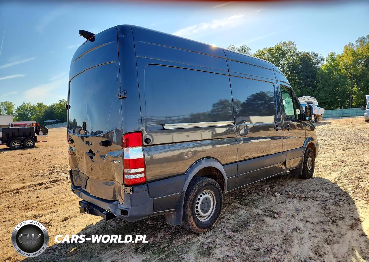 2017 Mercedes-Benz Sprinter 2500 Delivery Van VIN:WD3PE7CDXHP521814 - 3