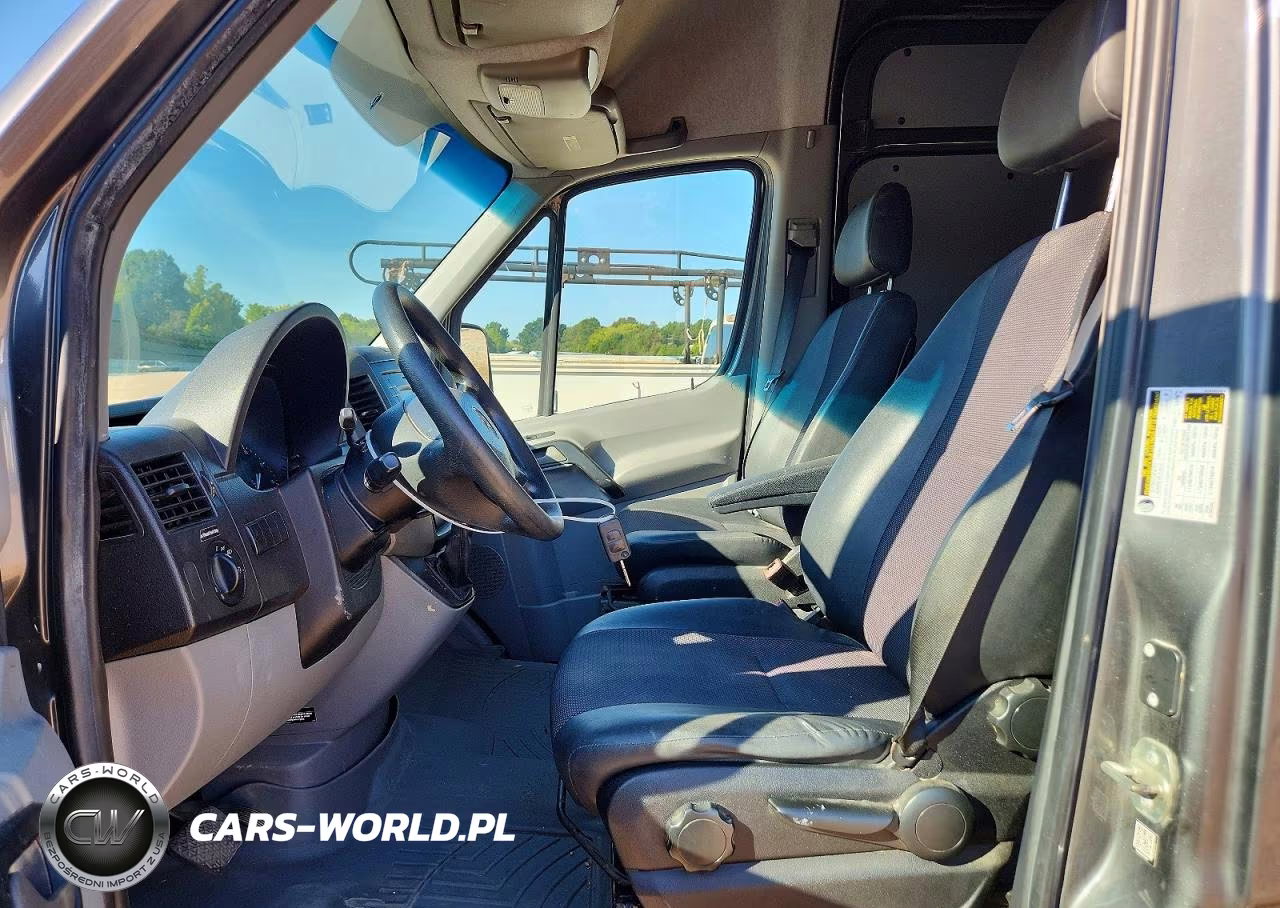 2017 Mercedes-Benz Sprinter 2500 Delivery Van VIN:WD3PE7CDXHP521814 - 7