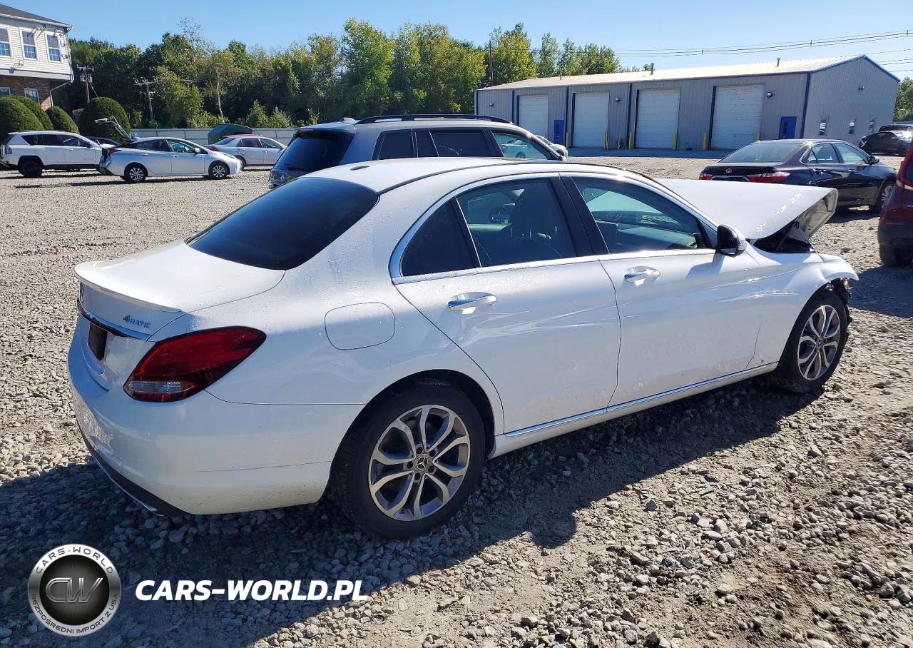 2018 Mercedes-Benz C 300 4Matic VIN:55SWF4KBXJU248790 - 3
