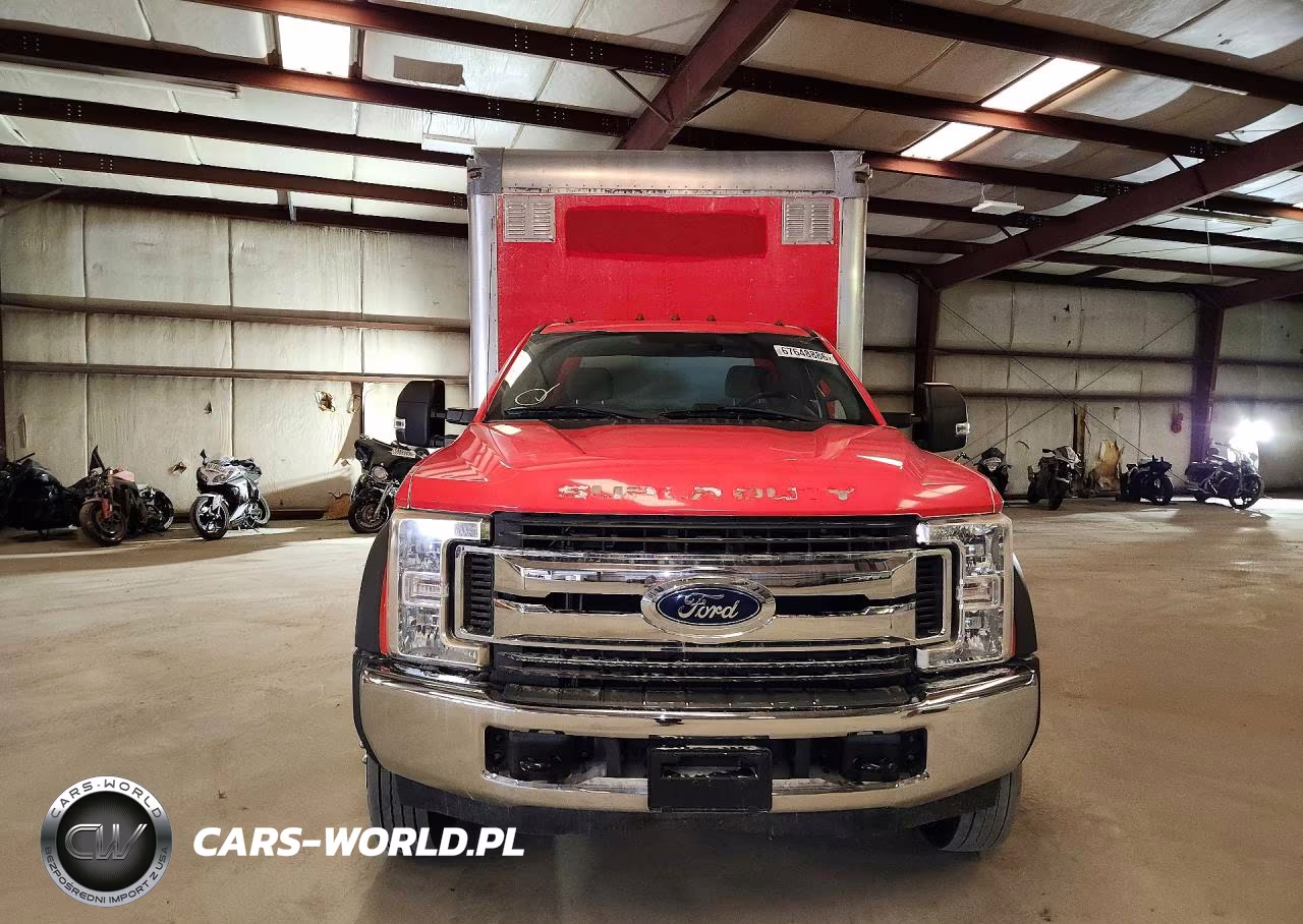 2017 Ford F550 Super Duty Box Truck VIN:1FDUF5GY8HED61169 - 5