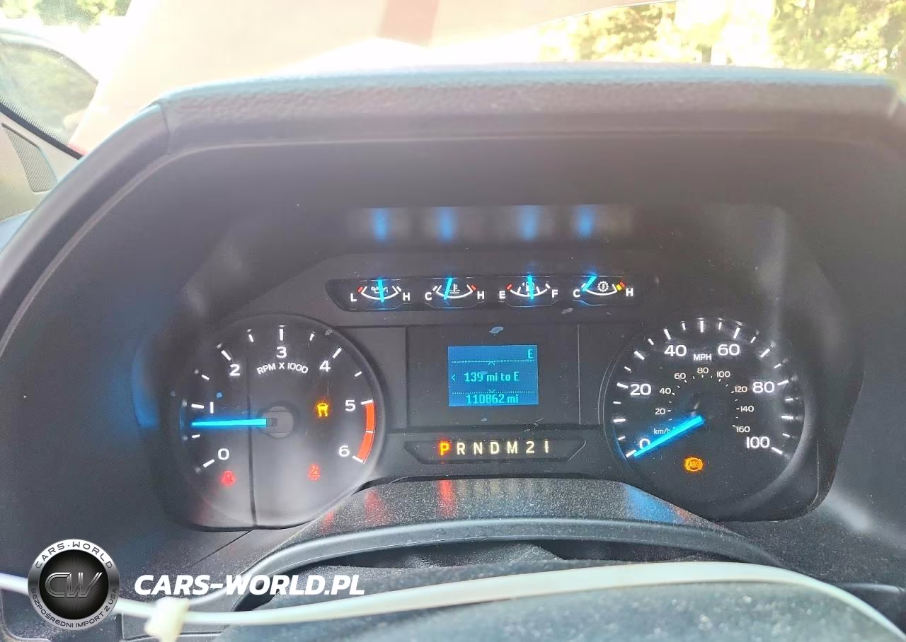 2017 Ford F550 Super Duty Box Truck VIN:1FDUF5GY8HED61169 - 9