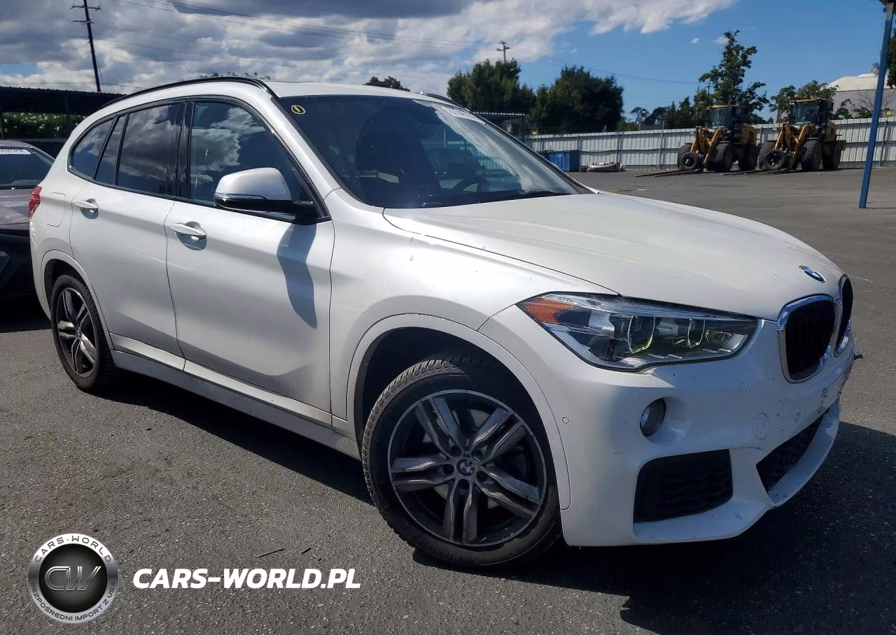2018 BMW X1 xDrive28I VIN:WBXHT3C35J5L28846 - 4