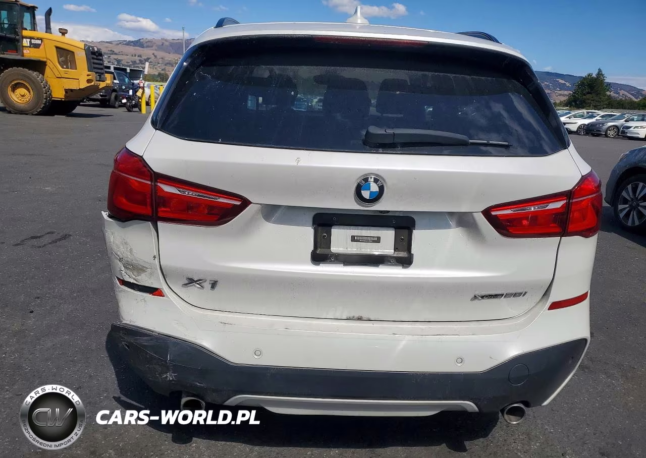 2018 BMW X1 xDrive28I VIN:WBXHT3C35J5L28846 - 6