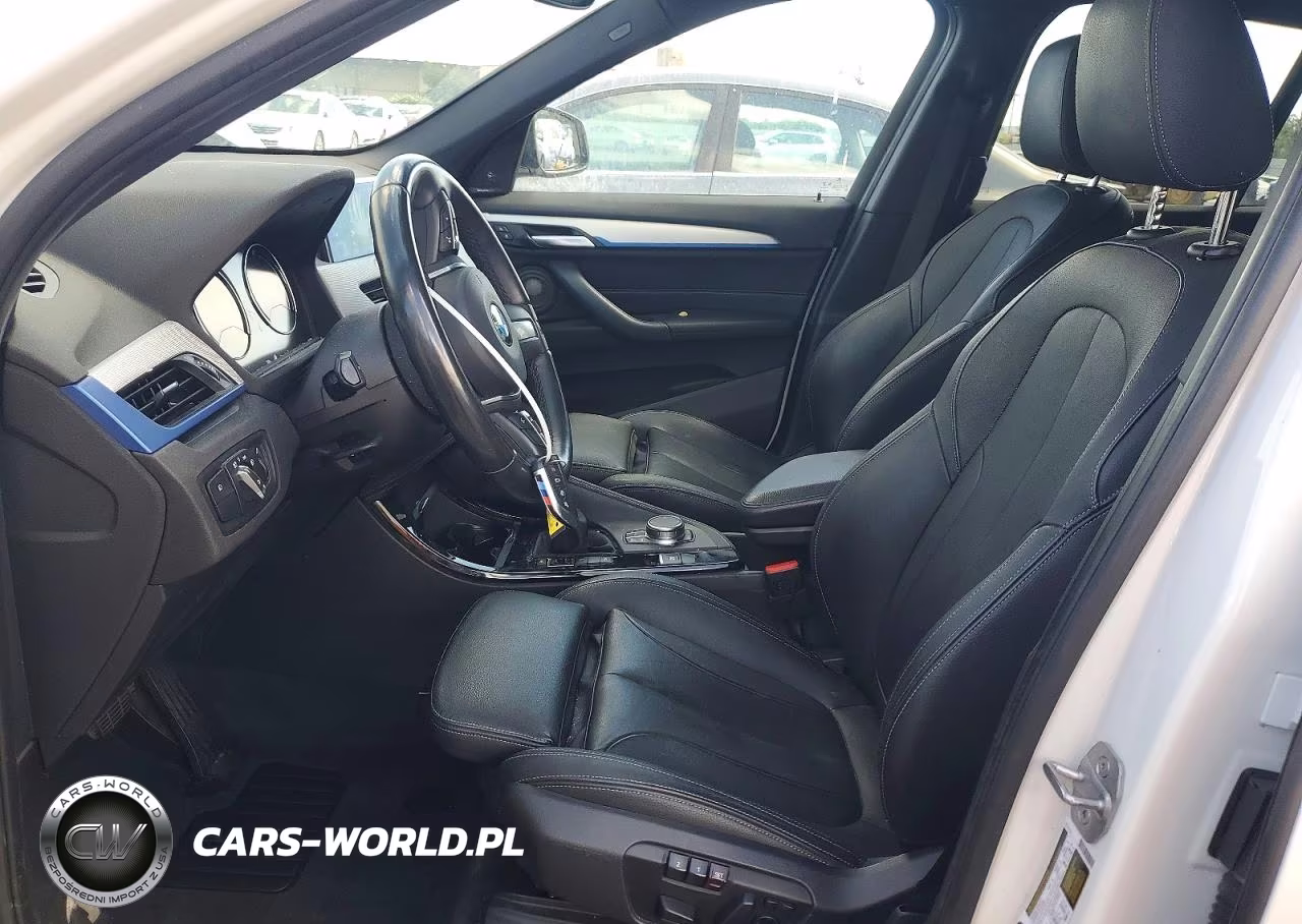2018 BMW X1 xDrive28I VIN:WBXHT3C35J5L28846 - 7