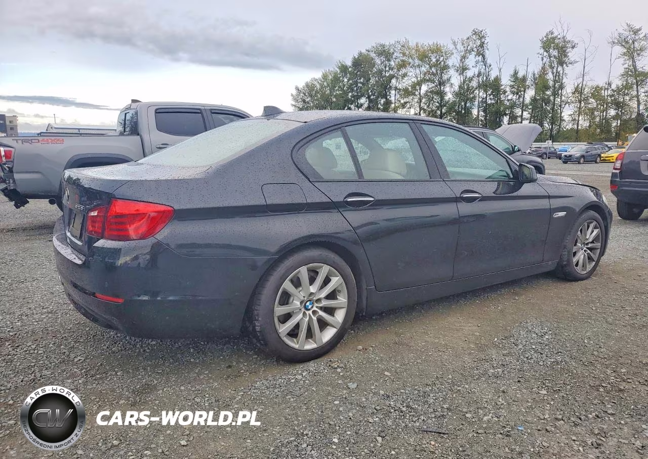 2012 BMW 528 I VIN:WBAXG5C59CDY29898 - 3