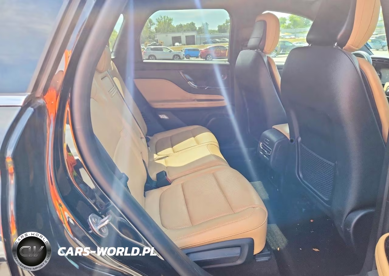 2020 Lincoln Corsair Reserve VIN:5LMCJ2D96LUL16958 - 10