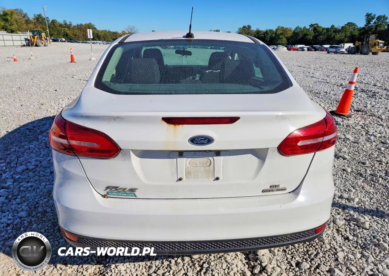 2016 Ford Focus Se VIN:1FADP3F29GL267031 - 6