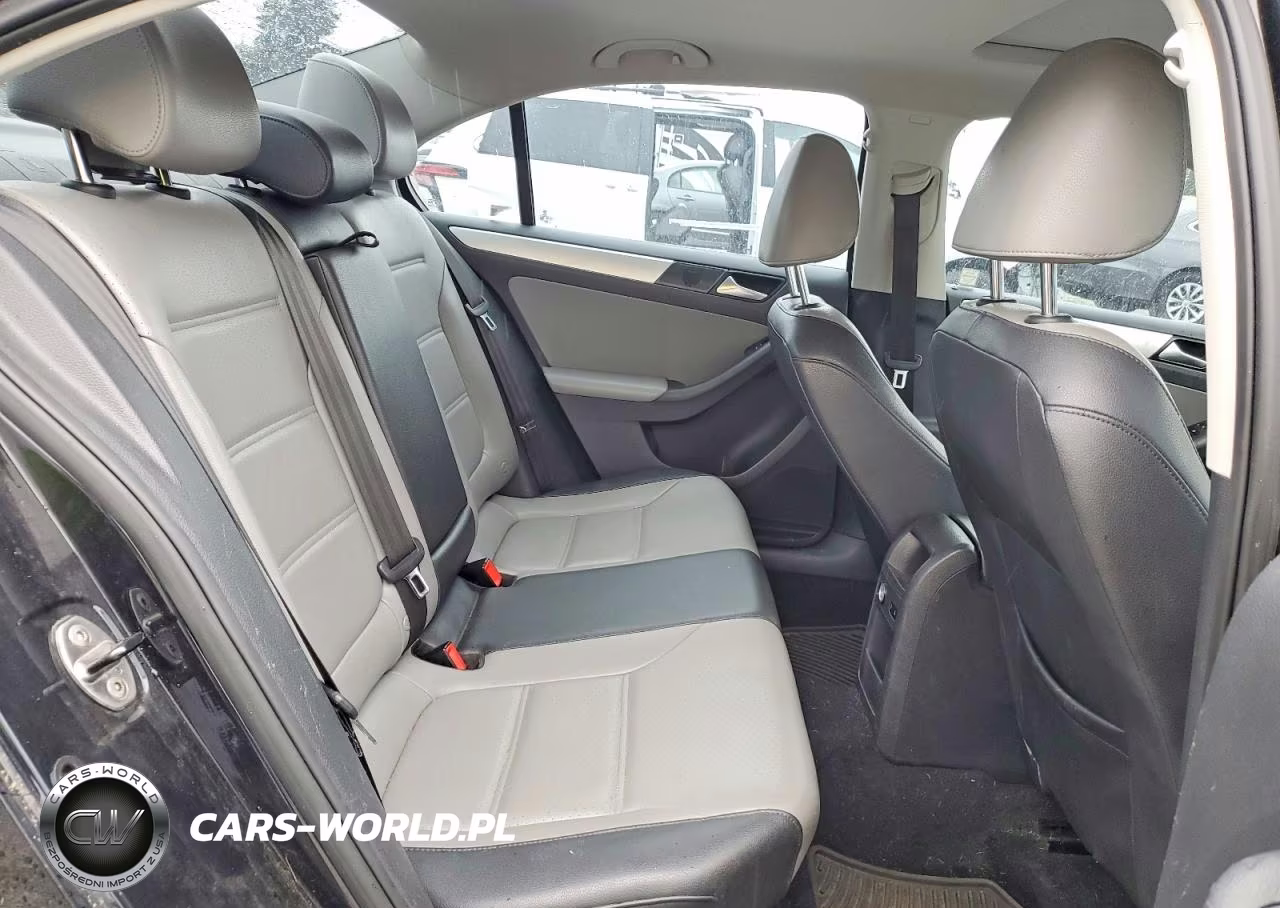 2014 Volkswagen Jetta Hybrid VIN:3VW637AJ0EM212237 - 10