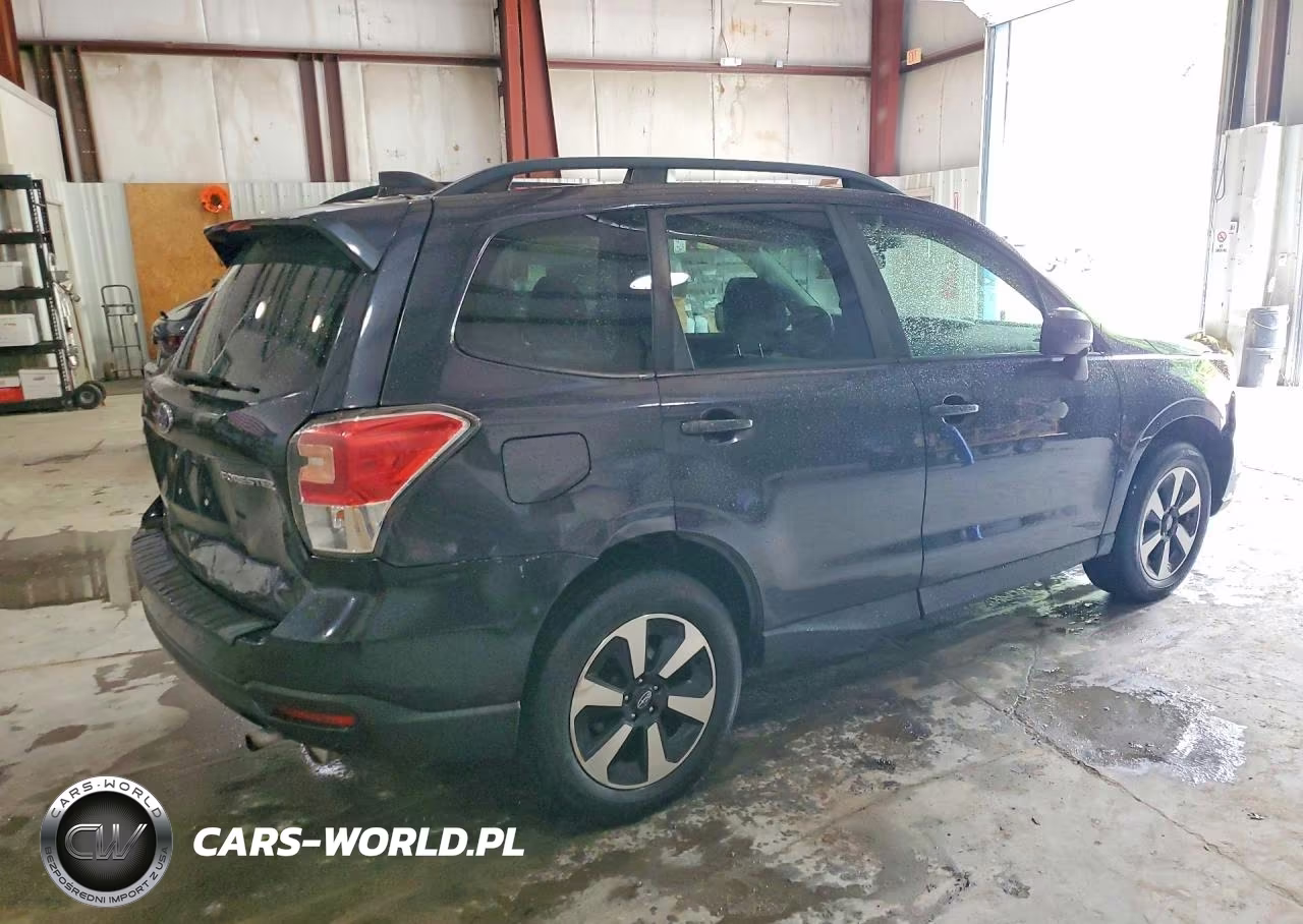 2018 Subaru Forester 2.5I Premium VIN:JF2SJAGC4JH471892 - 3