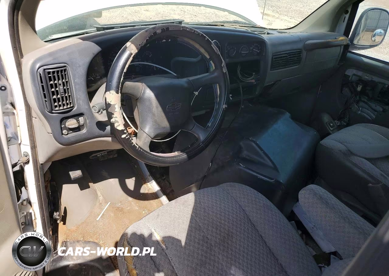 1999 Chevrolet Express G2500 VIN:1GAGG25F9X1033921 - 8