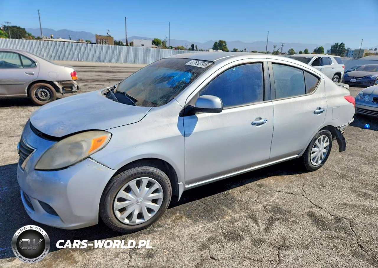 2013 Nissan Versa 1.6 S