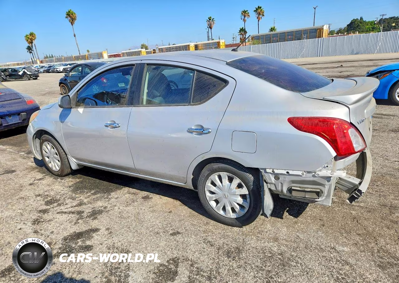 2013 Nissan Versa 1.6 S VIN:3N1CN7AP0DL839208 - 2