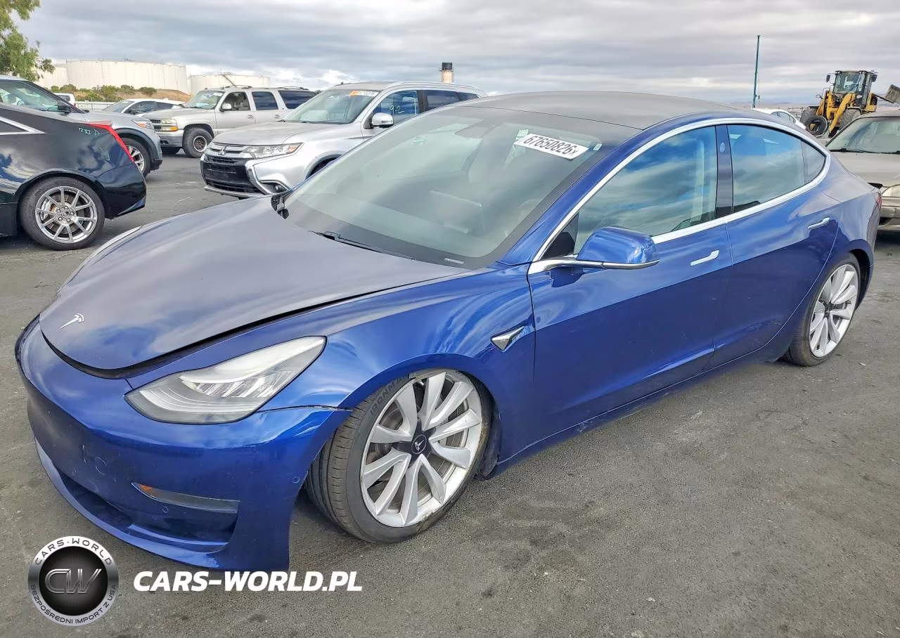 2020 Tesla Model 3 – zdjęcie 1 z 12