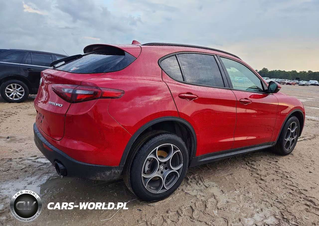 2022 Alfa Romeo Stelvio VIN:ZASPAJAN5N7D39192 - 3