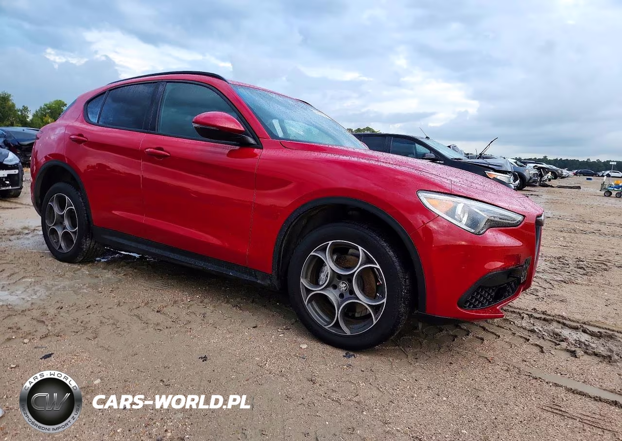 2022 Alfa Romeo Stelvio VIN:ZASPAJAN5N7D39192 - 4